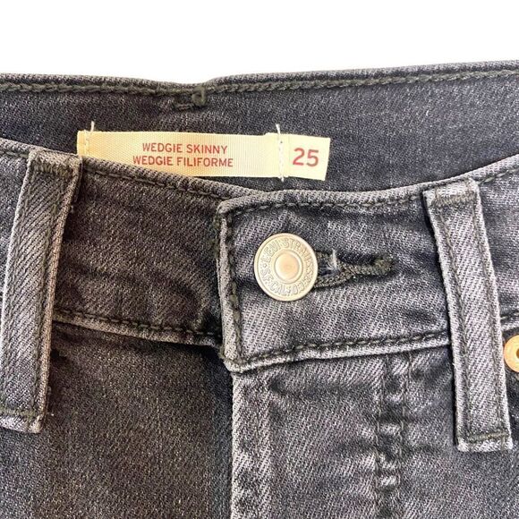 Levi’s Womens Black Wedgie Skinny Jeans - Picture 14 of 14